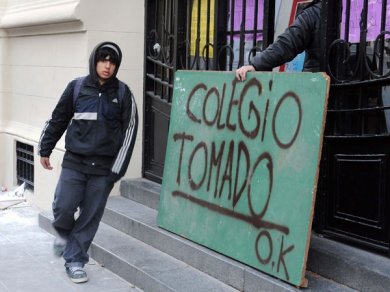 Continúan las tomas en los secundarios porteños 