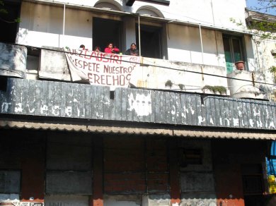 Gases para desalojar familias