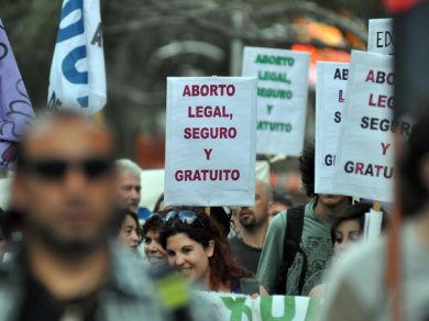 Más de mil firmas para evitar el veto a ley de Aborto No Punible
