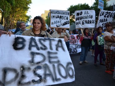 La Boca marchó por vivienda
