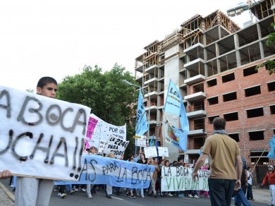 La Boca marchó por vivienda