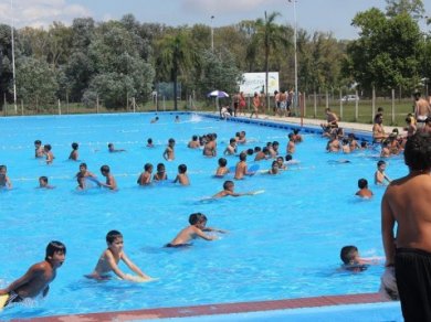 Denuncian graves falencias en las colonias porteñas