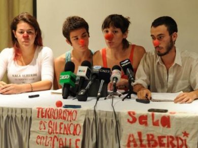 Finalizó la toma de la Sala Alberdi