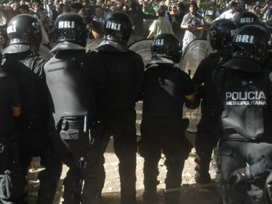 La Justicia citó a funcionarios macristas por la represión en el Borda