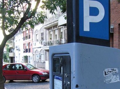 Se aprobó la ley que convierte a la Ciudad en un gran estacionamiento