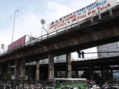 La educación y la memoria en peligro por el avance del Metrobús