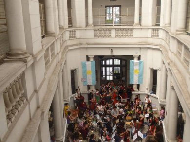 Haciendo música con los pibes