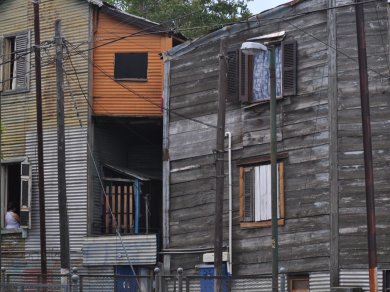 El Gobierno deberá presentar un informe sobre las obras de recuperación en conventillos