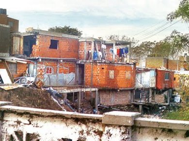 Presentan un proyecto de ley para urbanizar el barrio Rodrigo Bueno