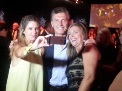 Denuncian a Macri por cena recaudatoria en La Rural