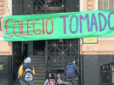 Docentes denuncian al gobierno porteño por acoso laboral