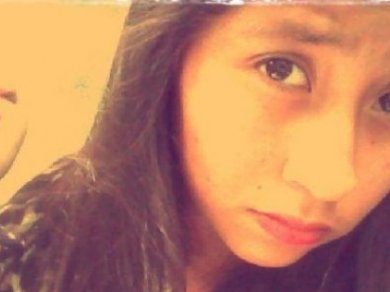 Apareció Layla en una plaza de Flores