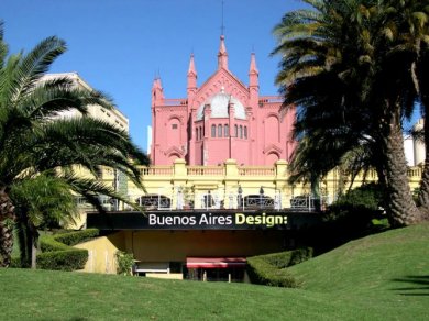 El Comodoro Py de Barracas, en suspenso