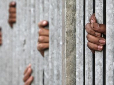 Fuerte rechazo a la creación de una cárcel para migrantes