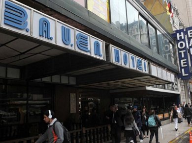 Los trabajadores del Bauen vuelven a enfrentar el desalojo