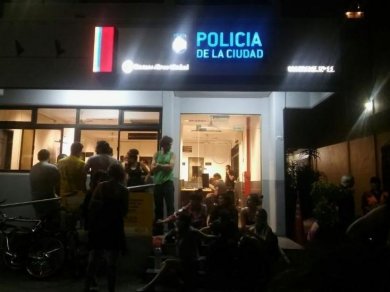 Detuvieron ilegalmente a una militante de La Poderosa