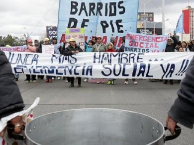 “Sin tierra, techo y trabajo, la reforma es contra los de abajo”