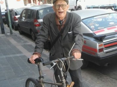 Los grandes cuentan el barrio