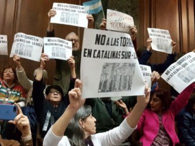 Fuerte rechazo a las torres