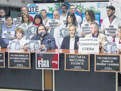 Un día del maestro con nada para festejar