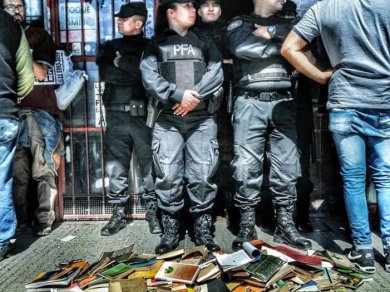 Los vecinos resistieron el desalojo de la Asamblea de Villa Urquiza