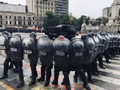 Media sanción para el presupuesto del hambre