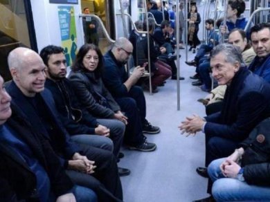 Denuncian a Macri y Larreta por la compra de vagones con asbesto