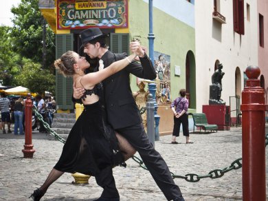 Bailarinas y bailarines de tango de Caminito y Plaza Dorrego en estado de emergencia