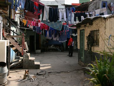 Presentan un protocolo de atención en hoteles, pensiones y conventillos