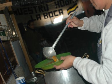 El Gobierno porteño cortó la asistencia alimentaria a 220 familias 